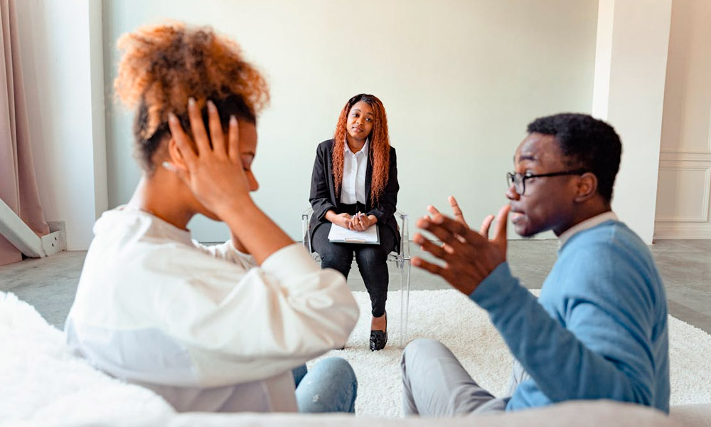 Proceso terapéutico diseñado para fortalecer vínculos emocionales y relaciones de pareja.